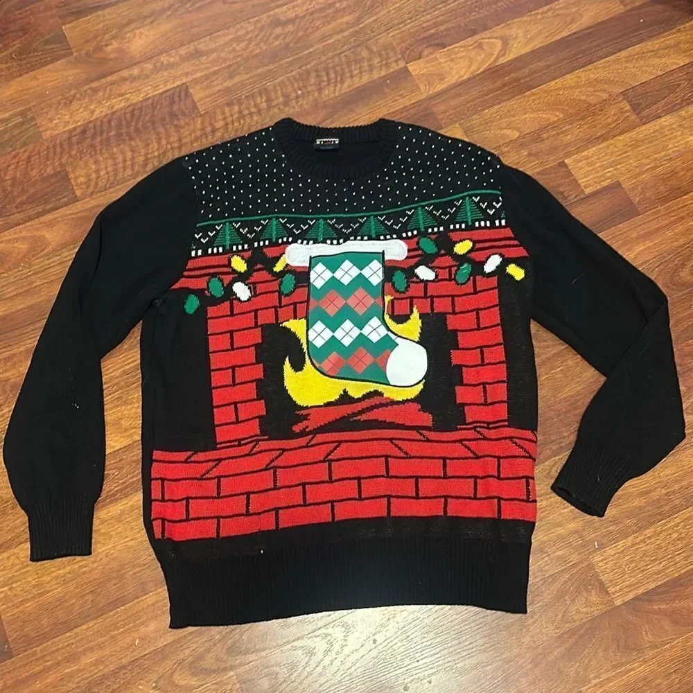 UGLY CHRISTMAS SWEATER XL Well Worn Holiday Beer Drinking Holding Stocking